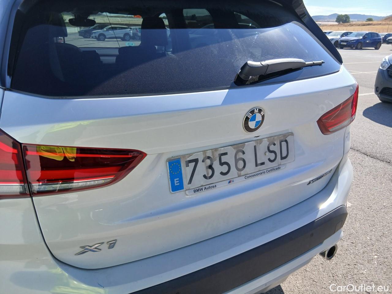  Bmw  X1 BMW  / 2019 / 5P / todoterreno xDrive18d Aut. #23