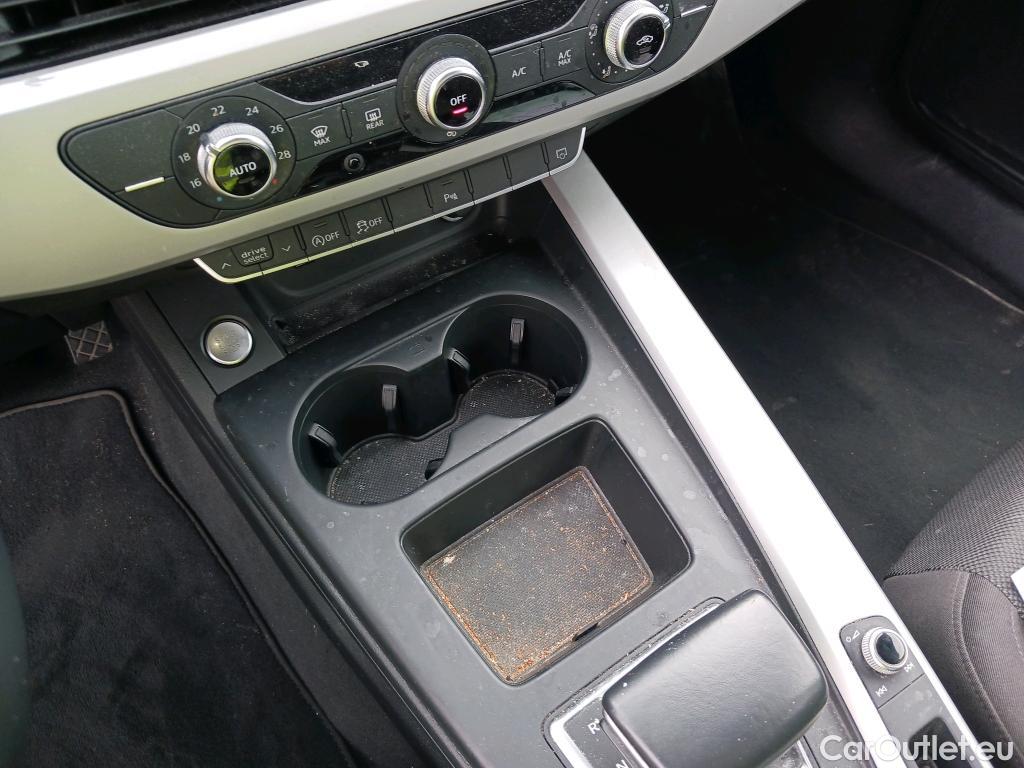  Audi  A4  Berlina 35 TDI advanced 2.0 TDI 165CV AT7 E6dT #11
