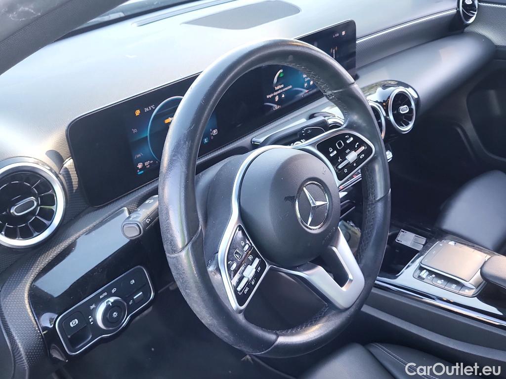  Mercedes  A-Klasse Clase A Sedán A 200 d (117.112) 150CV AT8 E6d #11