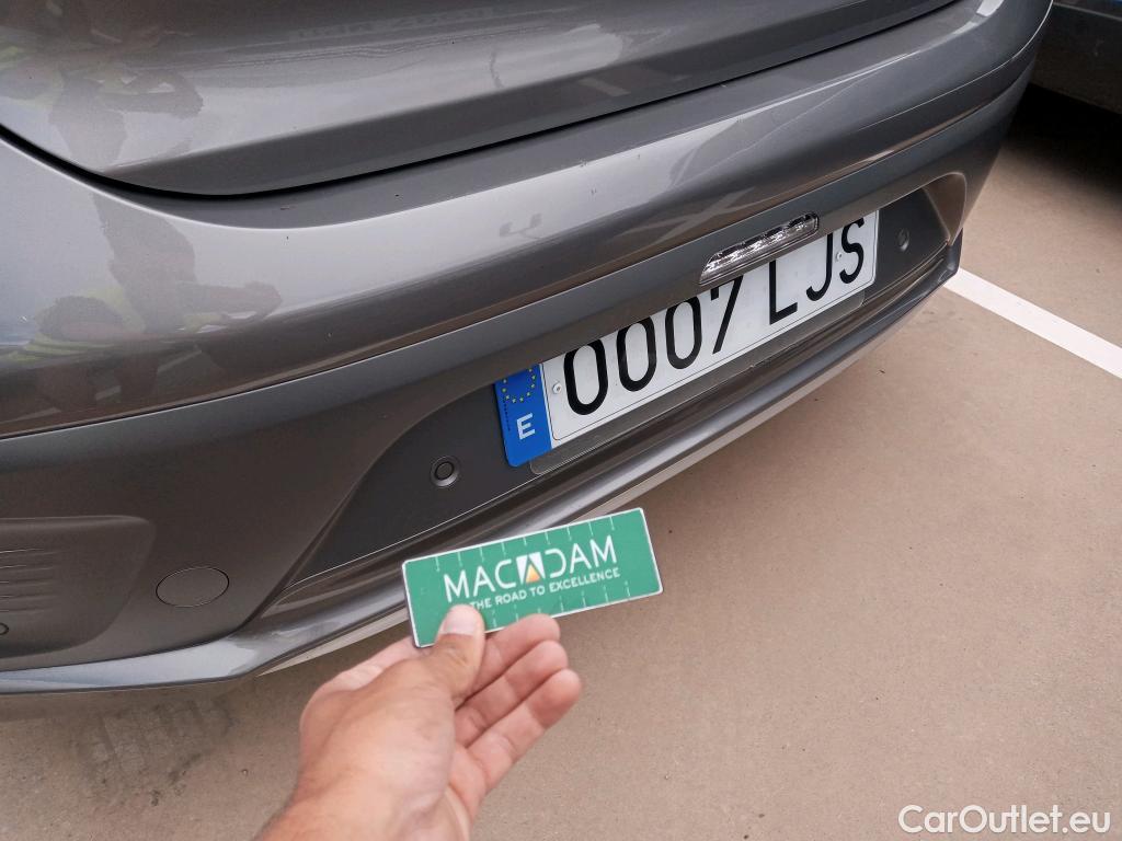  Hyundai   Ioniq HYUNDAI / 2019 / 5P / berlina con portón 1.6 GDI PHEV Klass DT #18