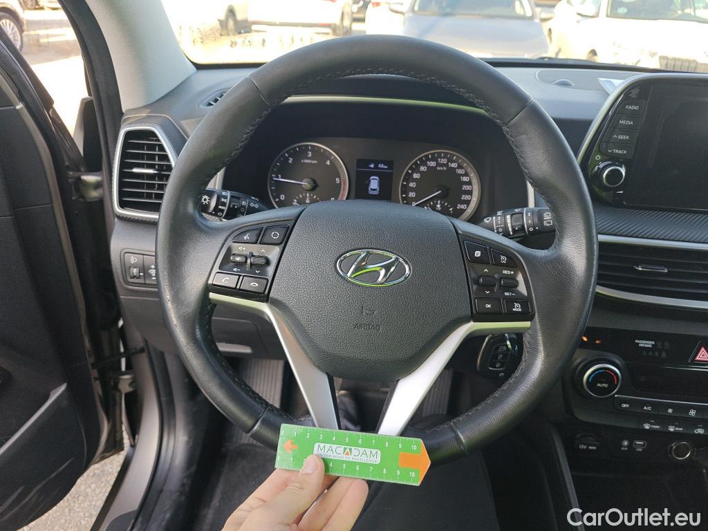  Hyundai  Tucson HYUNDAI  / 2018 / 5P / todoterreno 1.6 CRDI 85kW (116CV) 48V SLE 4X2(SP)(SL) #58