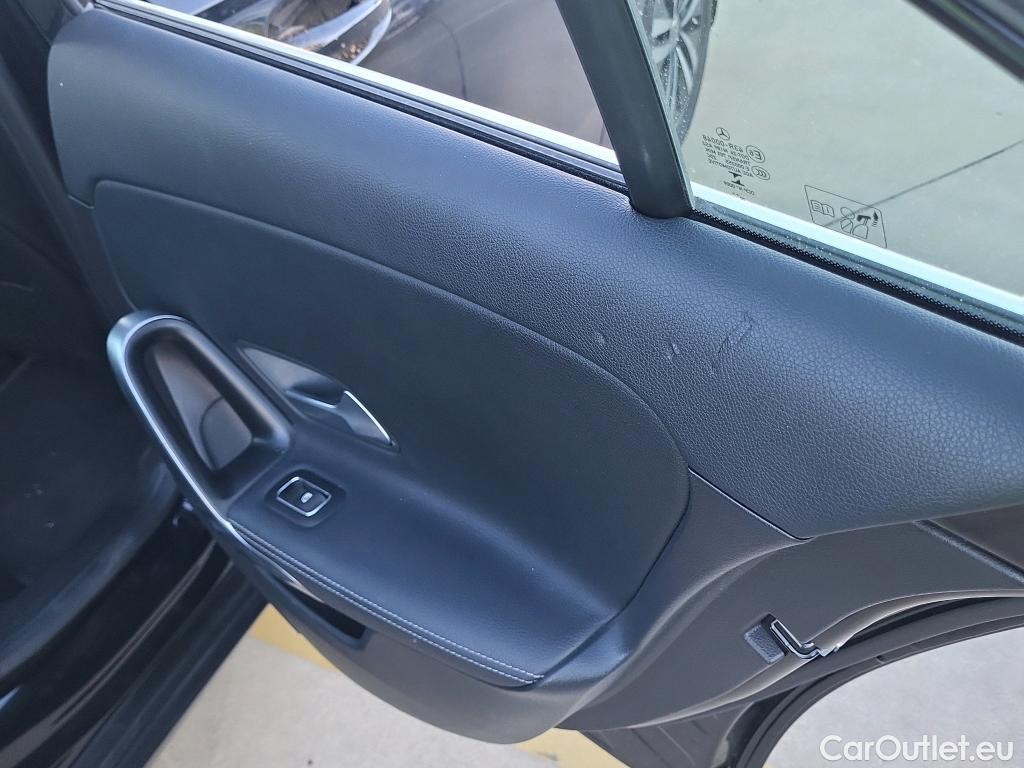  Mercedes  A-Klasse Clase A Sedán A 200 d (117.112) 150CV AT8 E6d #7