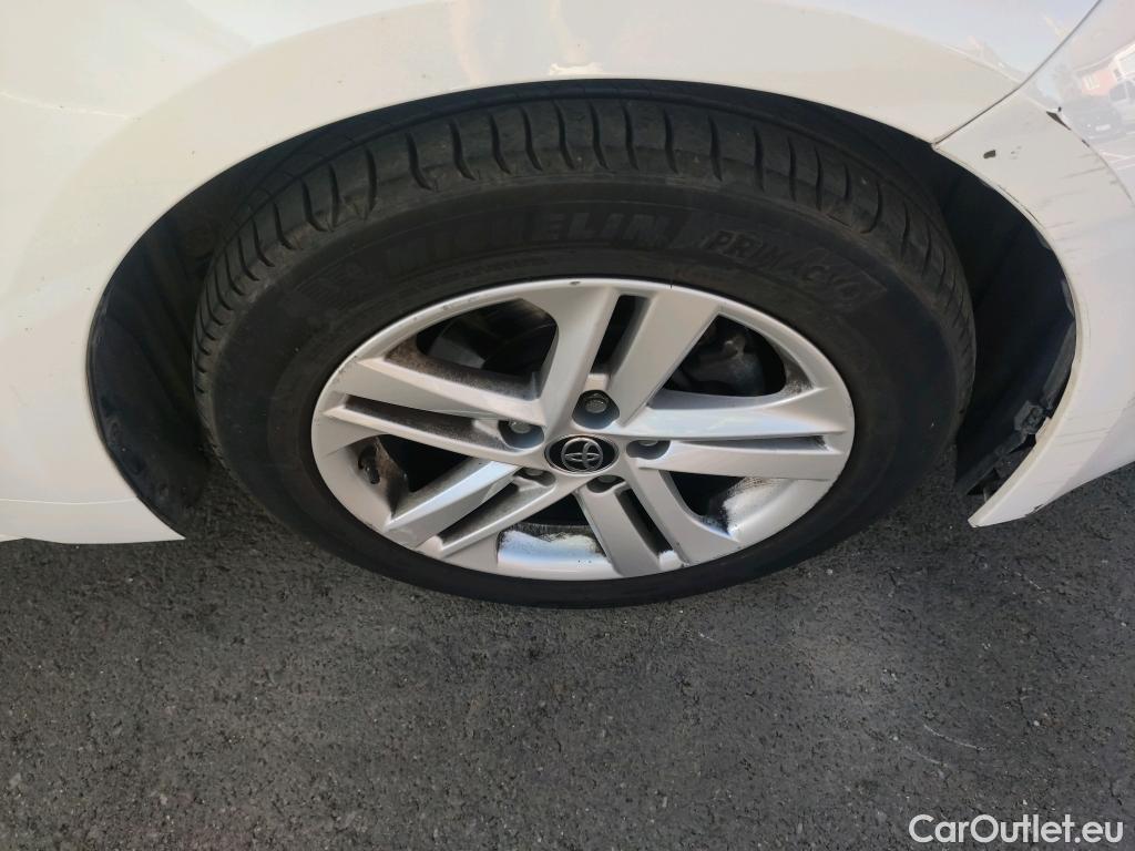  Toyota  Corolla TOYOTA  / 2019 / 5P / berlina con portón 1.8 125H BUSINESS PLUS E-CVT #14