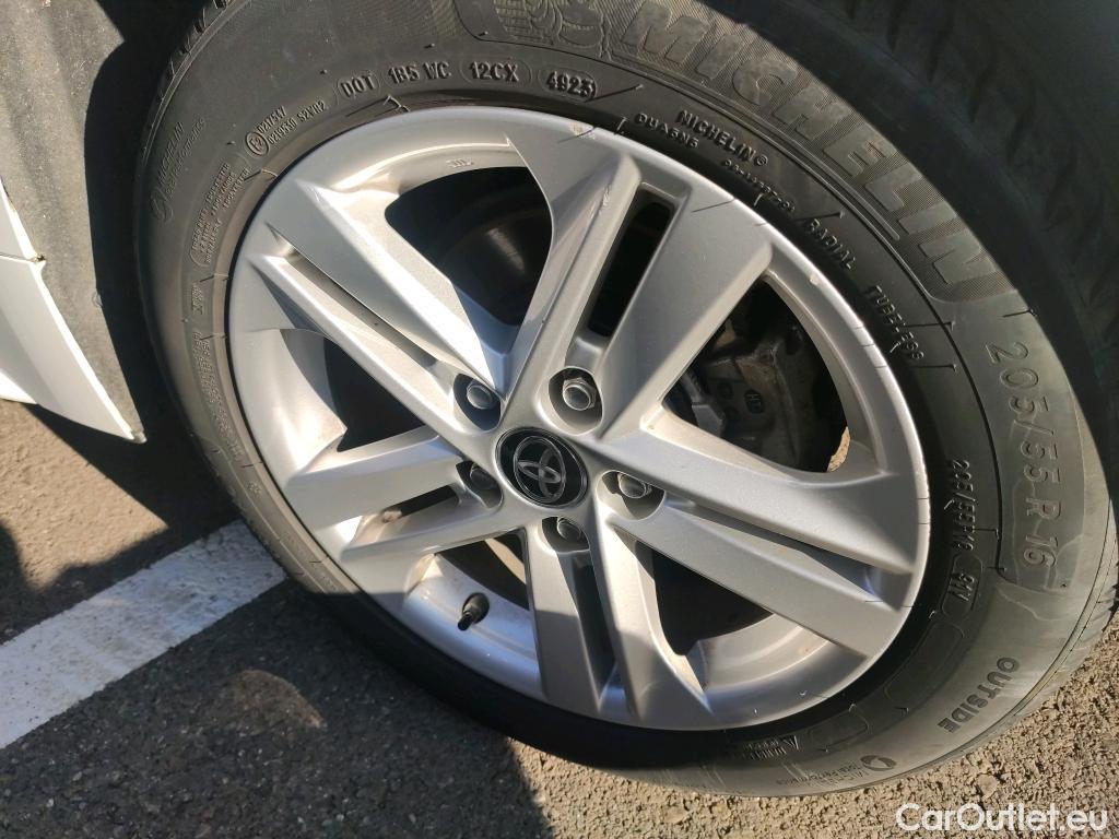  Toyota  Corolla TOYOTA  / 2019 / 5P / berlina con portón 1.8 125H BUSINESS PLUS E-CVT #10