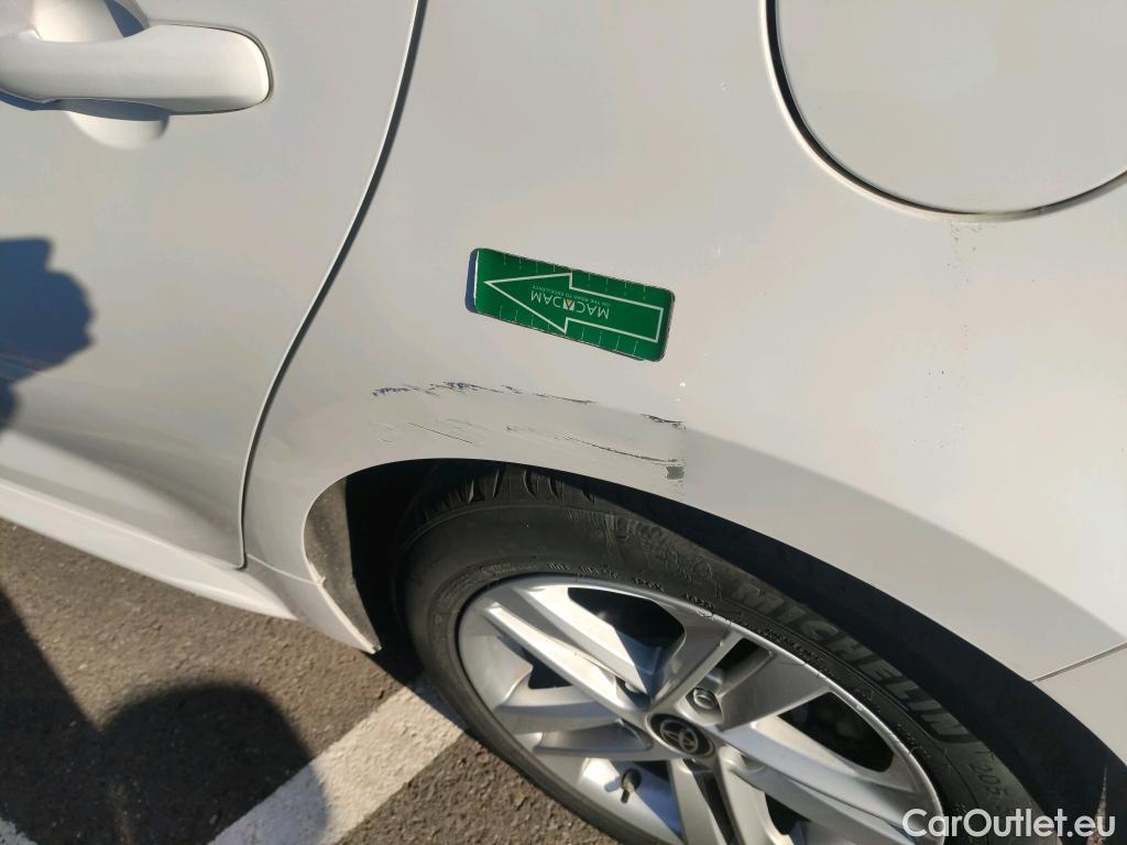  Toyota  Corolla TOYOTA  / 2019 / 5P / berlina con portón 1.8 125H BUSINESS PLUS E-CVT #4
