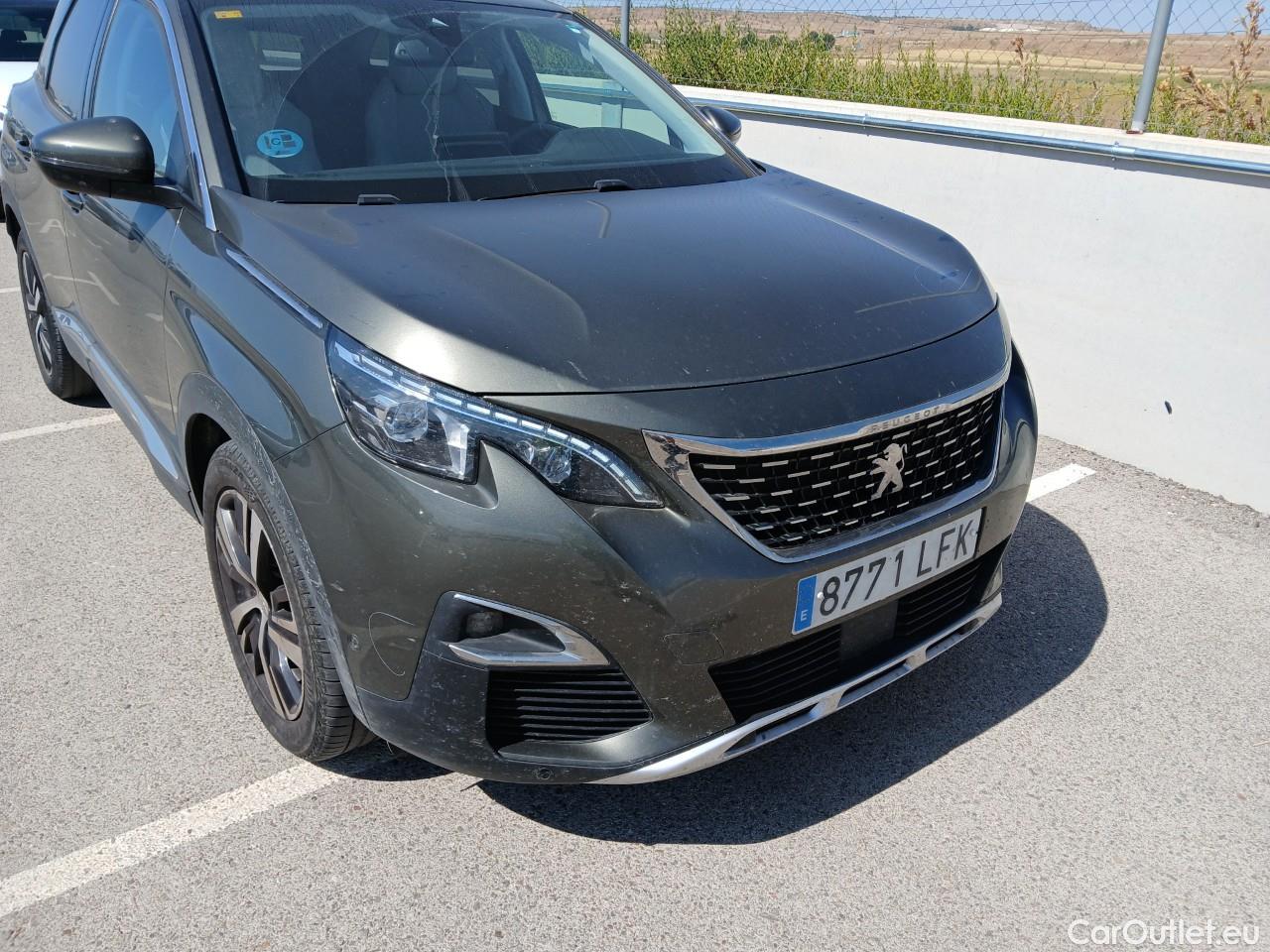  Peugeot  3008 PEUGEOT  / 2016 / 5P / todoterreno Allure BlueHDi 96kW (130CV) S&S EAT8 #10