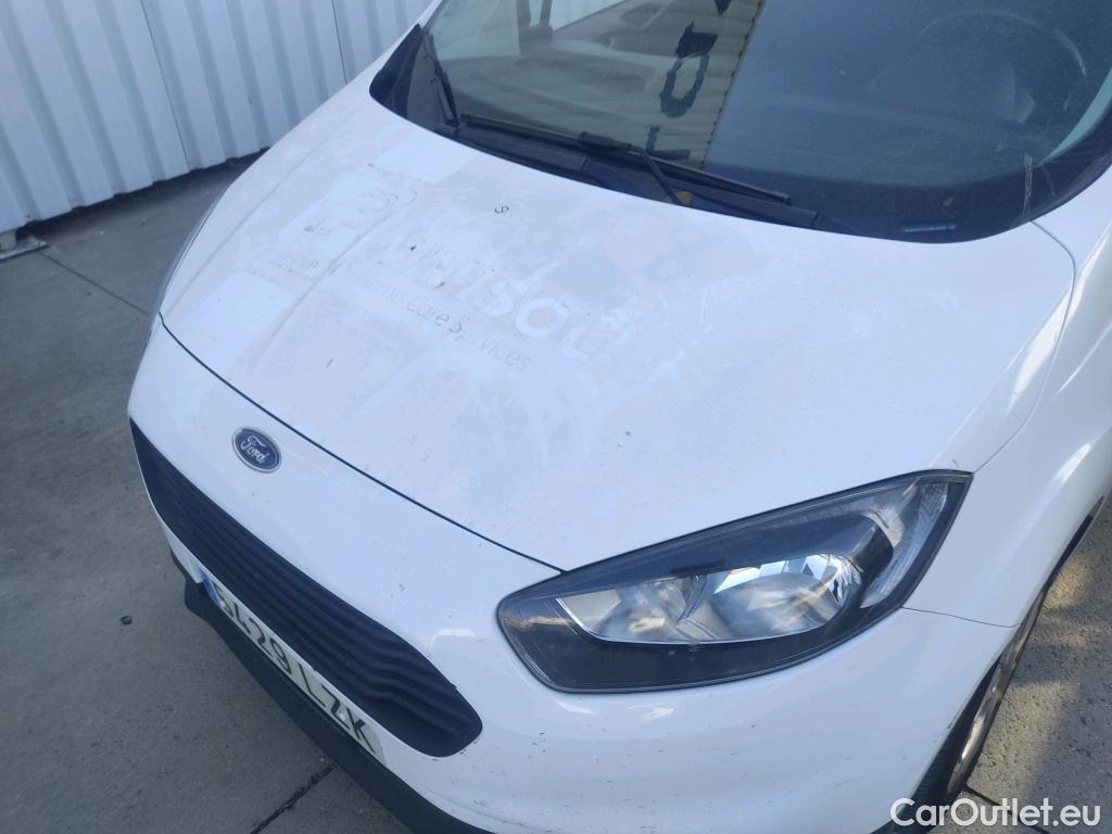  Ford  Transit  Courier Trend 1.5 TDCi 100CV MT6 E6d #9
