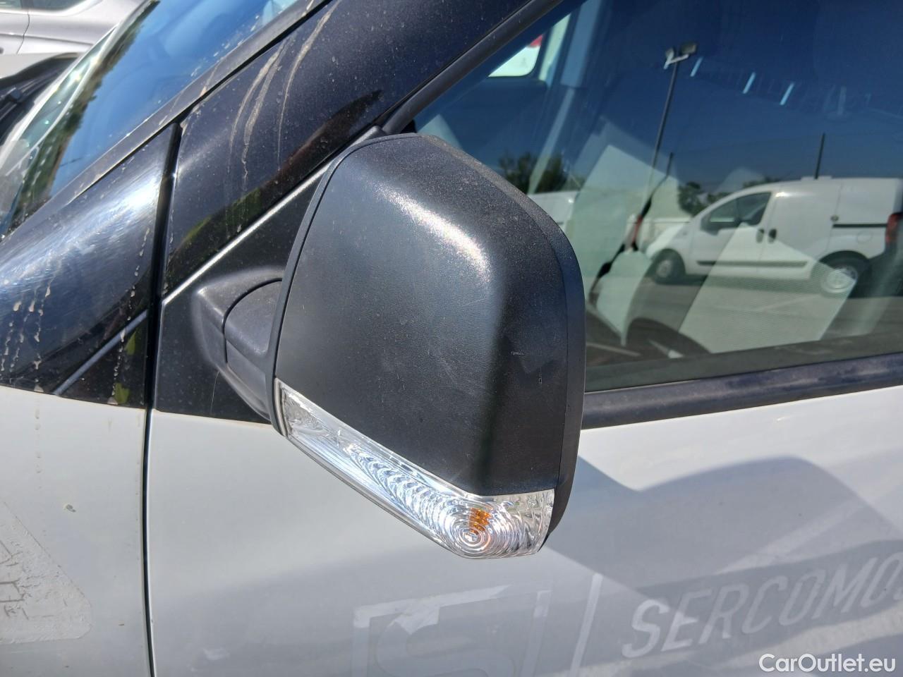  Fiat  Doblo FIAT Doblò Cargo/2015/4P/furgón derivado de turismo Cargo Maxi Base Plus 1.4 Tjet 89kW GNC #19