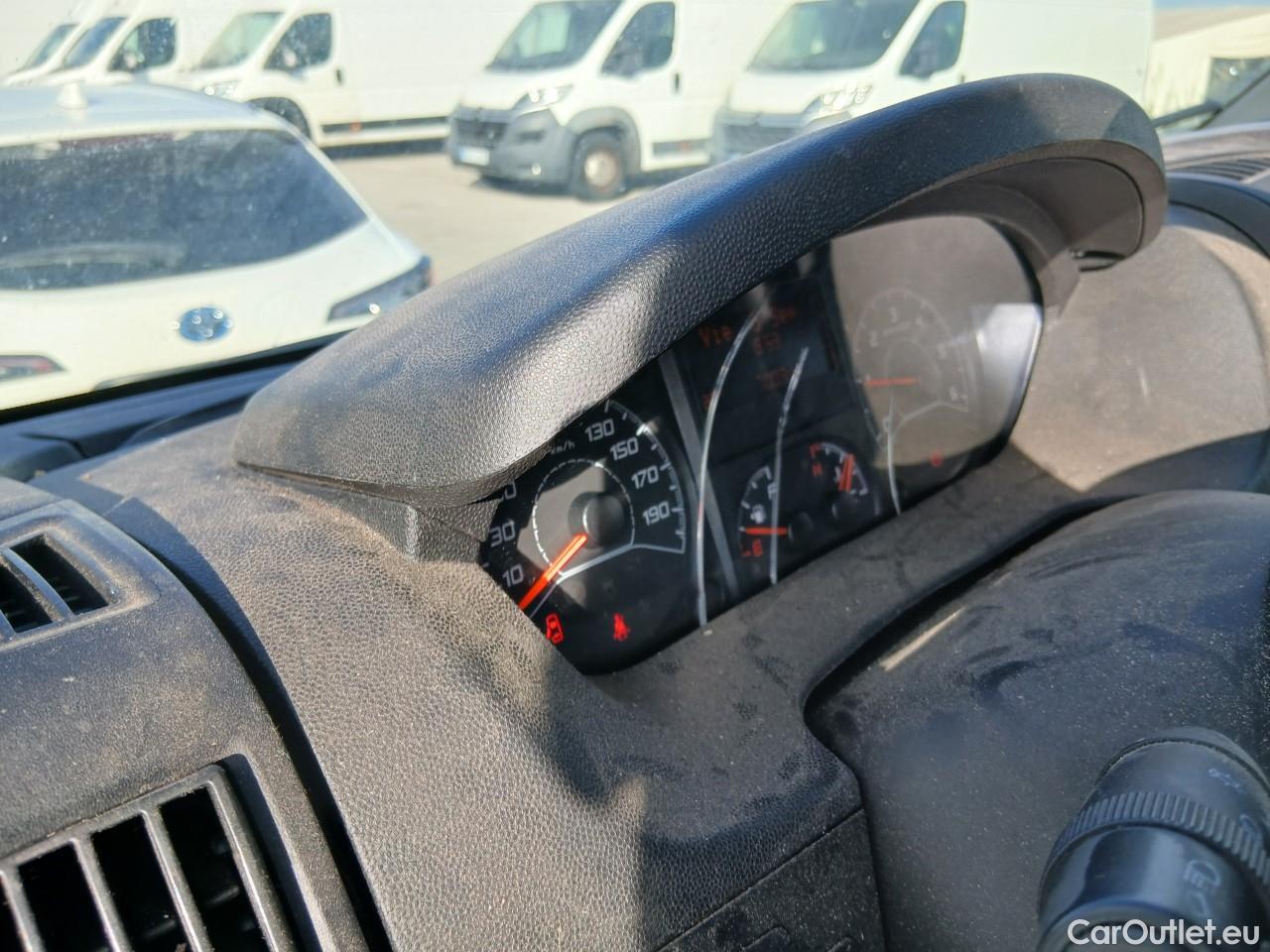  Opel  Movano  C HKa L2H2 3 5t Edition 140CV MT6 E6d #28