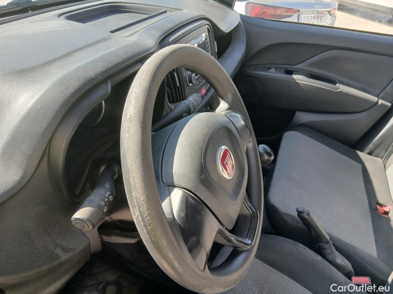  Fiat  Doblo FIAT Doblò Cargo/2015/4P/furgón derivado de turismo Cargo Maxi Base Plus 1.4 Tjet 89kW GNC #8
