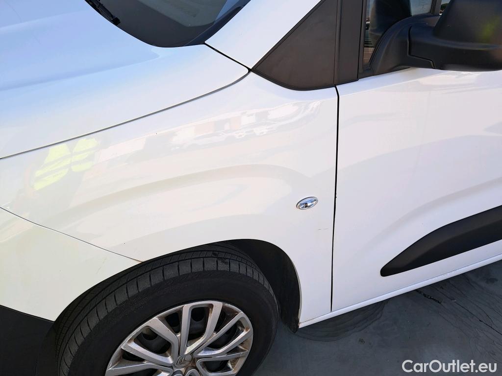  Citroen  Berlingo  Combi Live Pack Business M 1.5 BlueHDi 100CV MT6 E6d #20