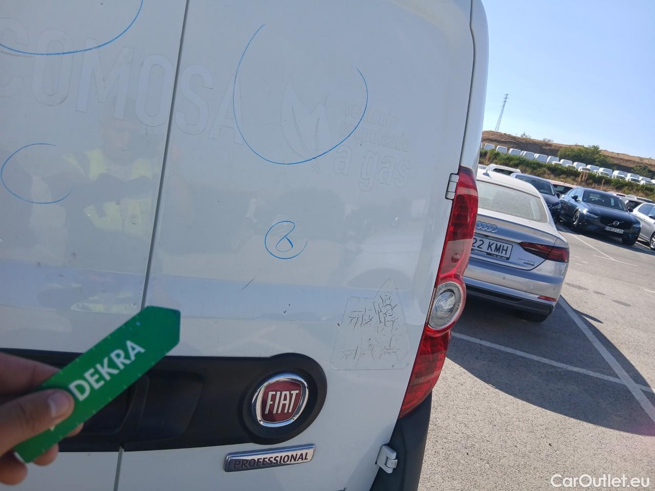  Fiat  Doblo FIAT Doblò Cargo/2015/4P/furgón derivado de turismo Cargo Maxi Base Plus 1.4 Tjet 89kW GNC #27