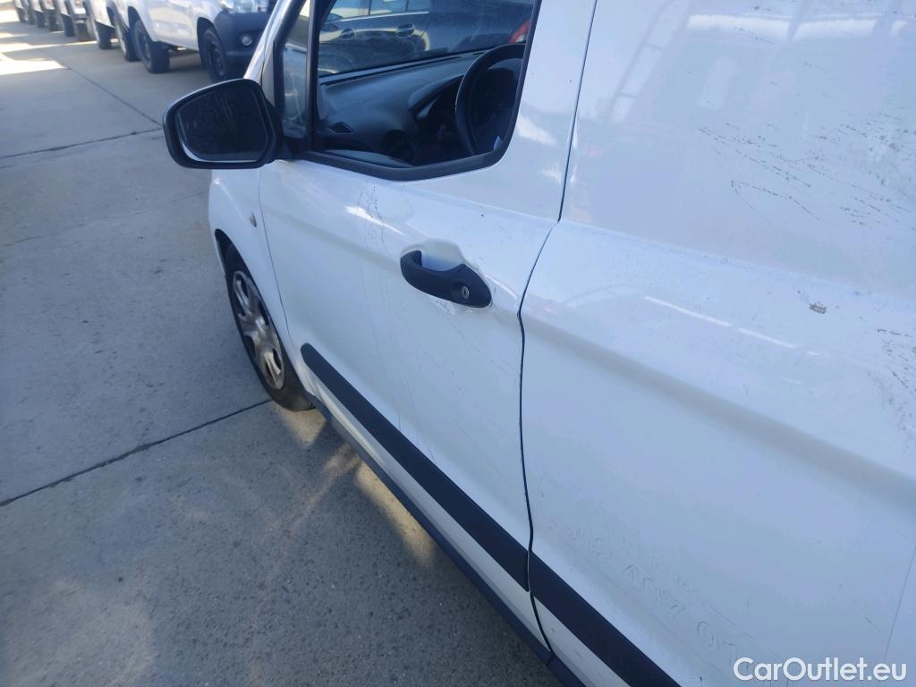  Ford  Transit  Courier Trend 1.5 TDCi 100CV MT6 E6d #10