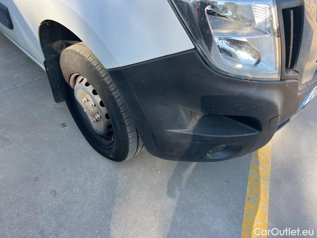  Land Rover  Discovery NISSAN Interstar / 2018 / 4P / furgón L1H1 3,5T 2.3dCi 99kW FWD GO #21