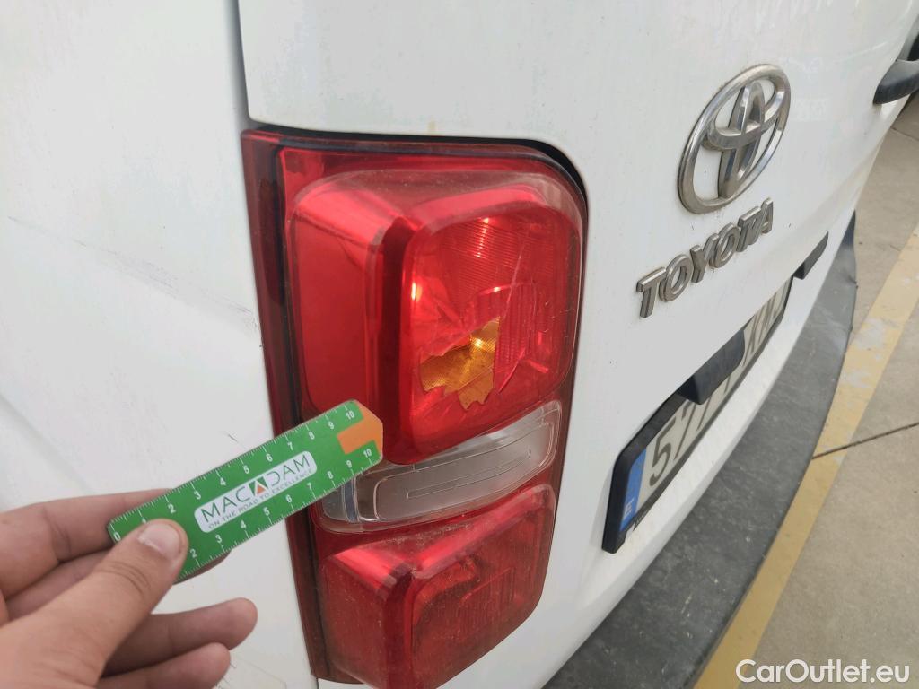  Toyota  Proace TOYOTA  / 2016 / 4P / furgón FU. MEDIO (L1) 2.0D 90kW COMFORT CARGA + #13