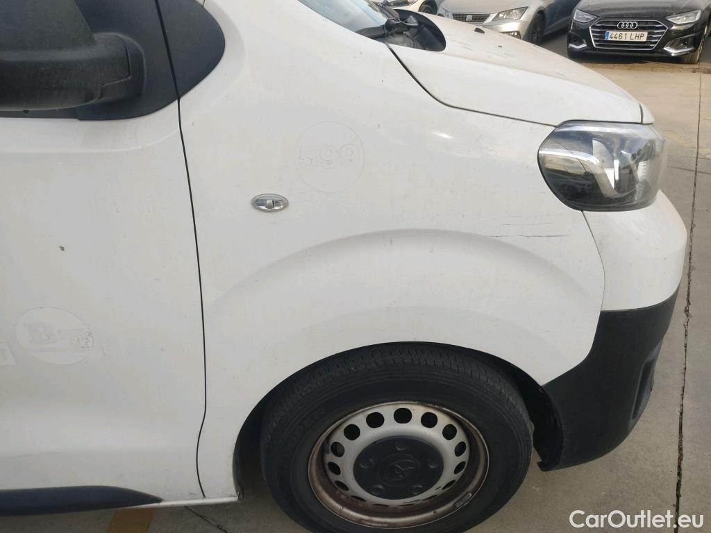 Toyota  Proace TOYOTA  / 2016 / 4P / furgón FU. MEDIO (L1) 2.0D 90kW COMFORT CARGA + #41