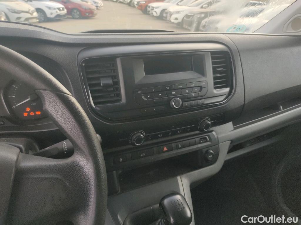  Toyota  Proace TOYOTA  / 2016 / 4P / furgón FU. MEDIO (L1) 2.0D 90kW COMFORT CARGA + #44