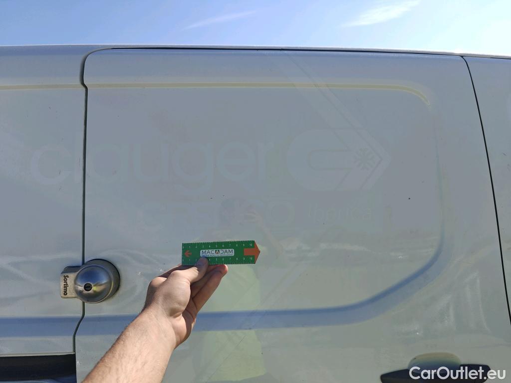  Peugeot  Partner PEUGEOT  / 2018 / 4P / furgón derivado de turismo Premium Long 1000kg BlueHDi 73kW #41