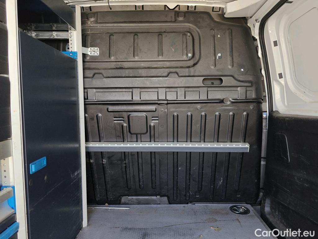  Peugeot  Partner PEUGEOT  / 2018 / 4P / furgón derivado de turismo Premium Long 1000kg BlueHDi 73kW #75