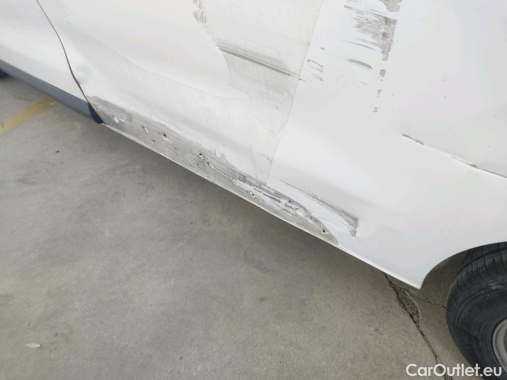  Toyota  Proace TOYOTA  / 2016 / 4P / furgón FU. MEDIO (L1) 2.0D 90kW COMFORT CARGA + #26