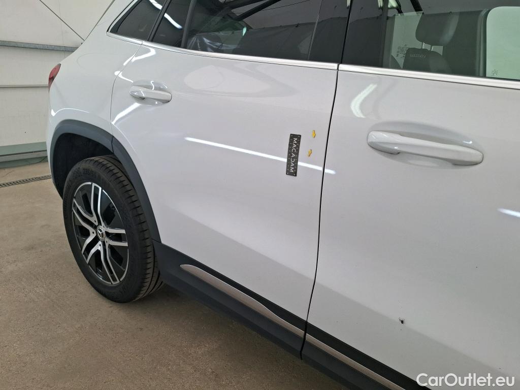  Mercedes  GLA MERCEDES-BENZ  / 2020 / 5P / SUV 2.0  200 D BUSINESS LINE DCT #12
