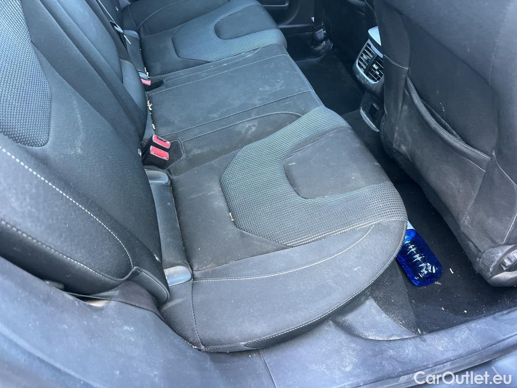 Ford  Mondeo FORD  / 2014 / 5P / berlina con portón 2.0 TDCi 110kW (150CV) Titanium 235 #7