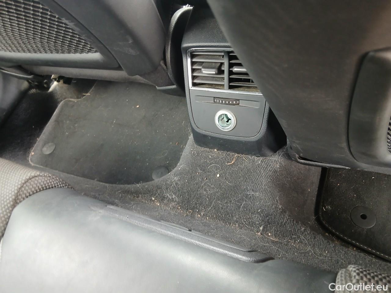  Audi  A3 AUDI  / 2016 / 5P / berlina con portón Black line 35 TFSI 110kW S tronic Sportb #42