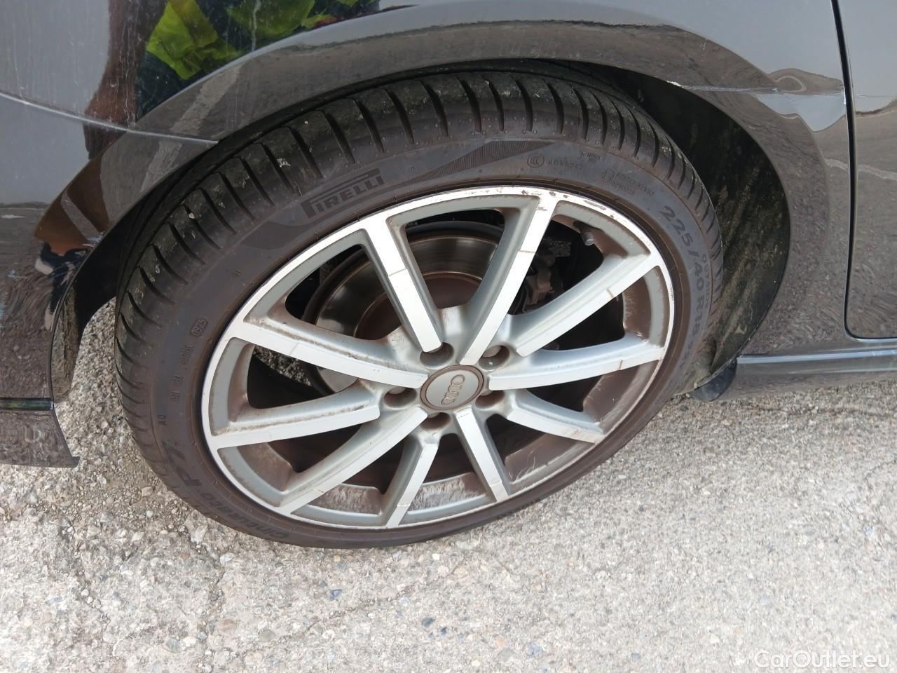 Audi  A3 AUDI  / 2016 / 5P / berlina con portón Black line 35 TFSI 110kW S tronic Sportb #24