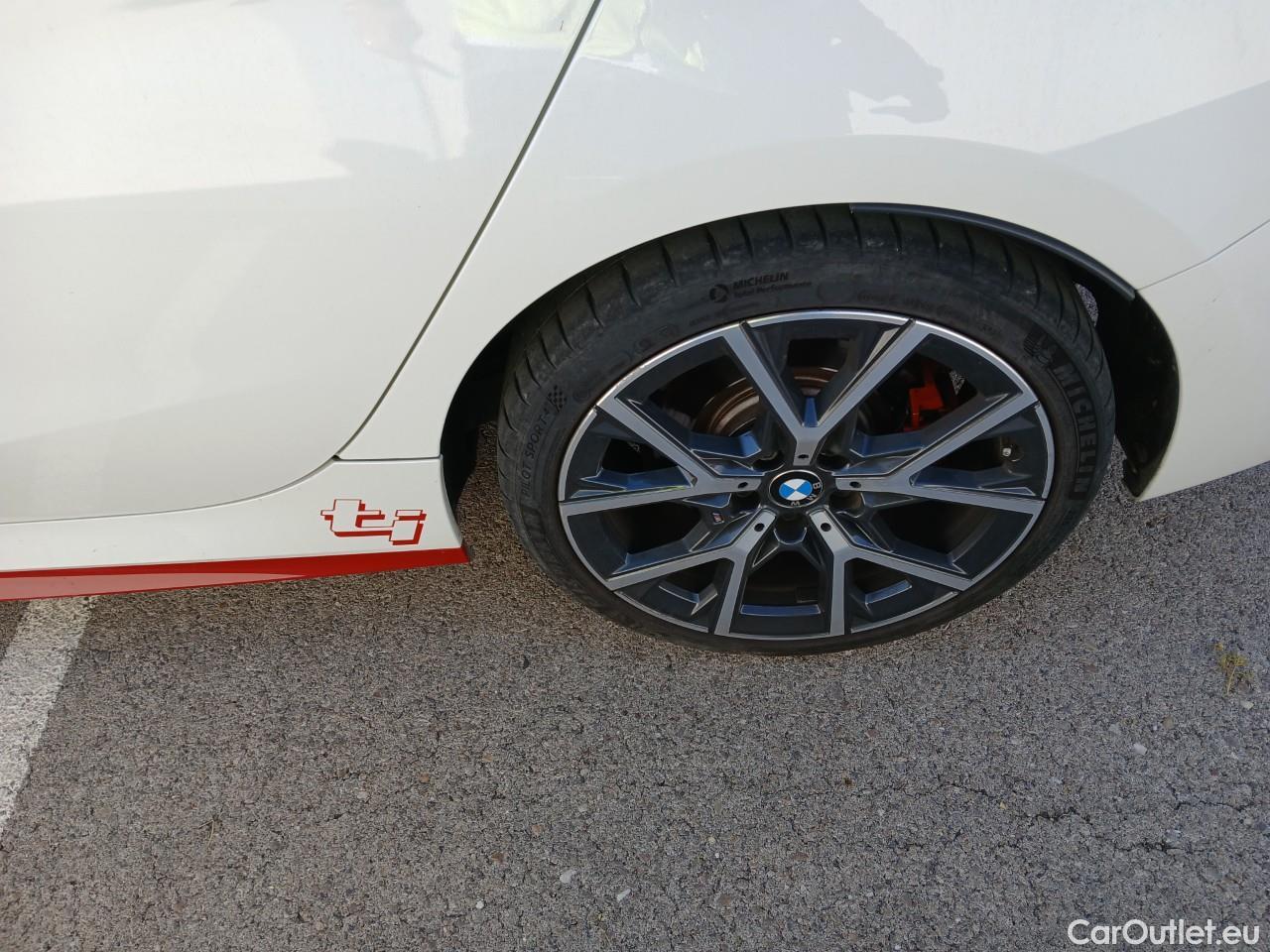  Bmw  Serie 1 BMW  / 2019 / 5P / berlina con portón 128ti #4