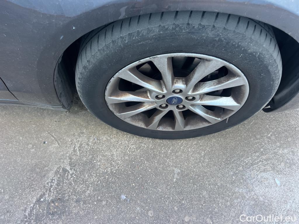  Ford  Mondeo FORD  / 2014 / 5P / berlina con portón 2.0 TDCi 110kW (150CV) Titanium 235 #14