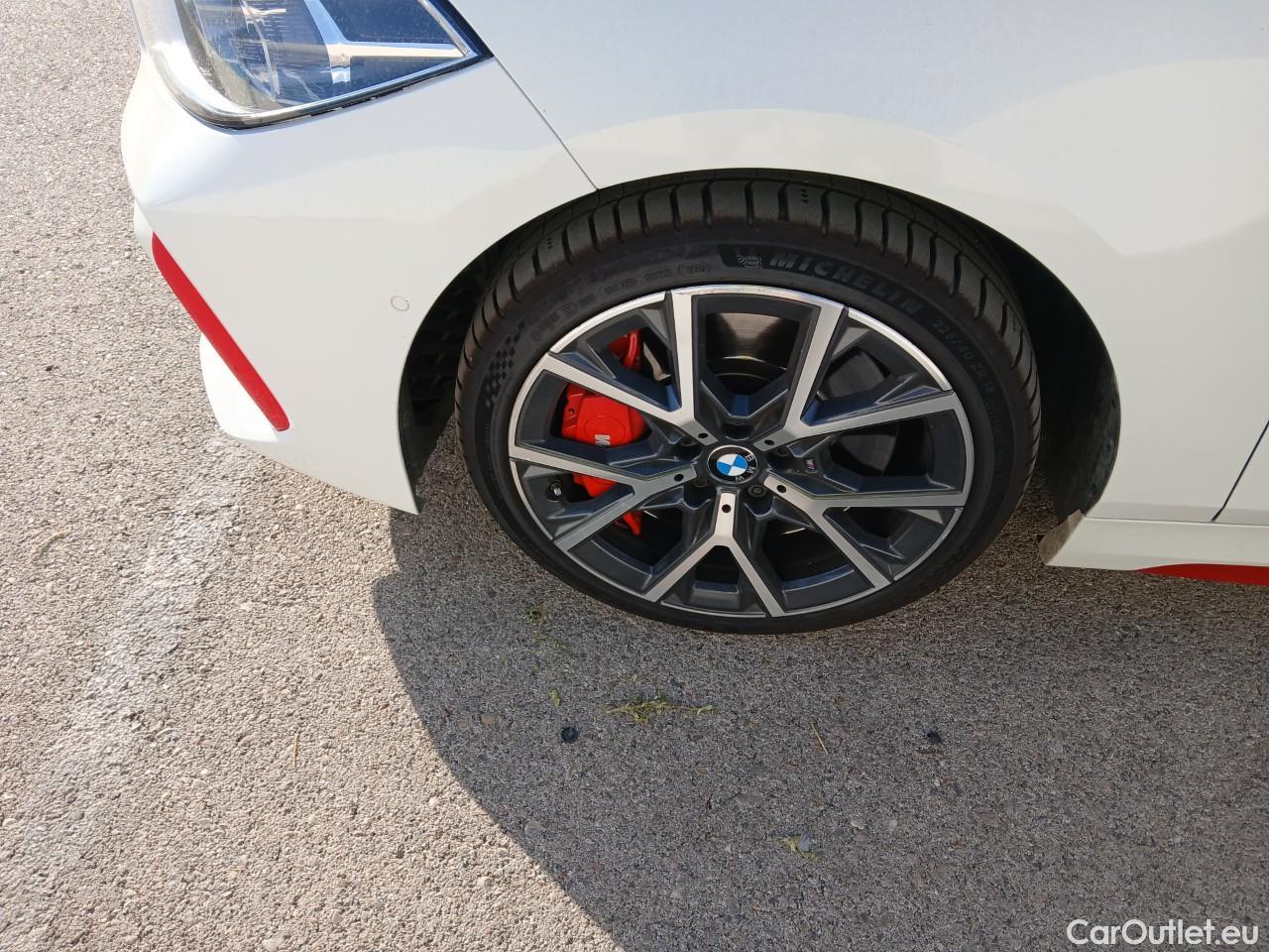  Bmw  Serie 1 BMW  / 2019 / 5P / berlina con portón 128ti #2