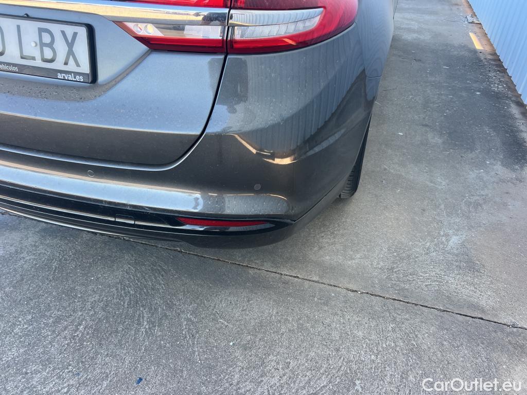  Ford  Mondeo FORD  / 2014 / 5P / berlina con portón 2.0 TDCi 110kW (150CV) Titanium 235 #21