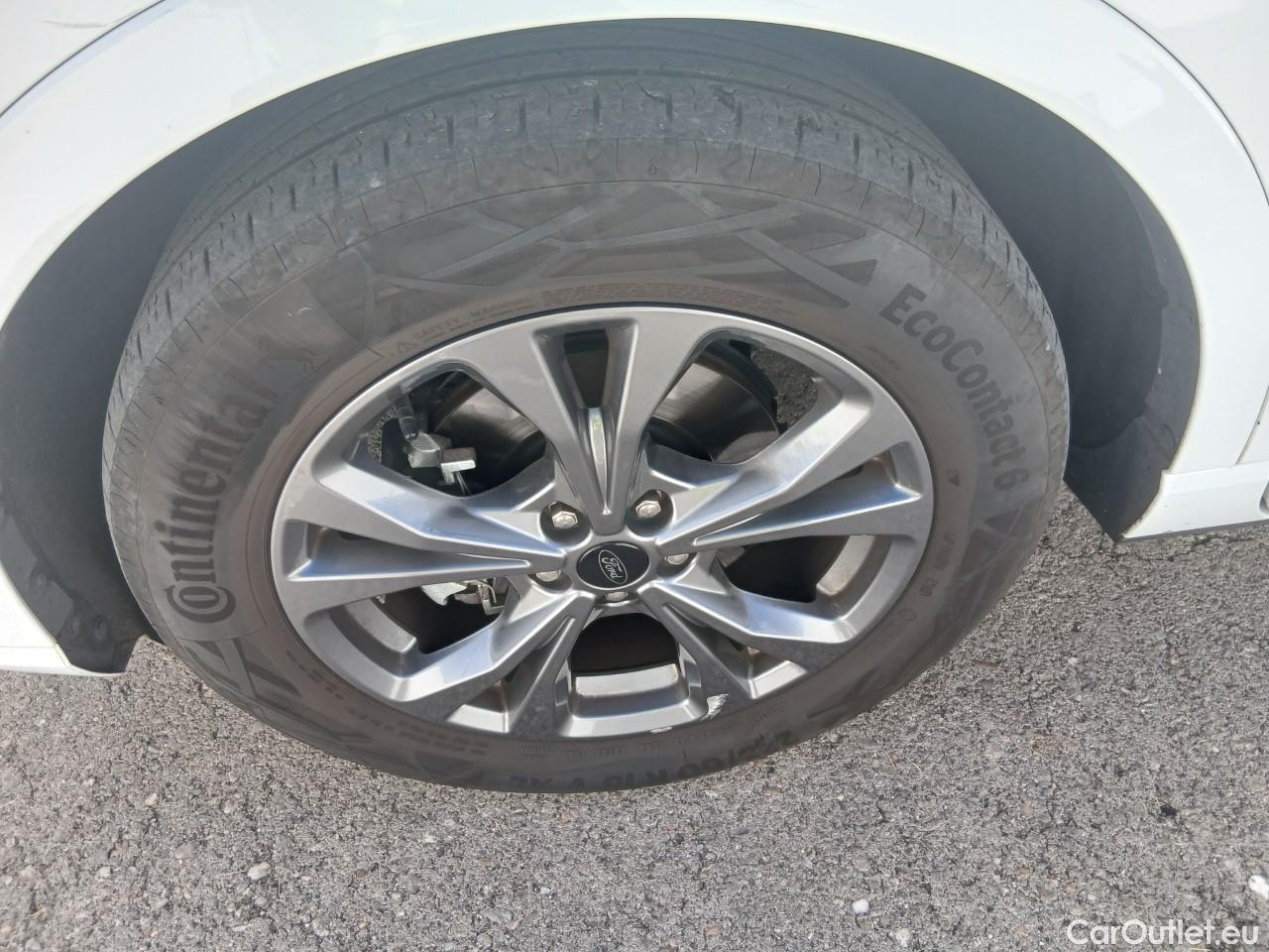  Ford  Kuga  Hybrid ST-Line 2.5 190CV ATV E6d #2