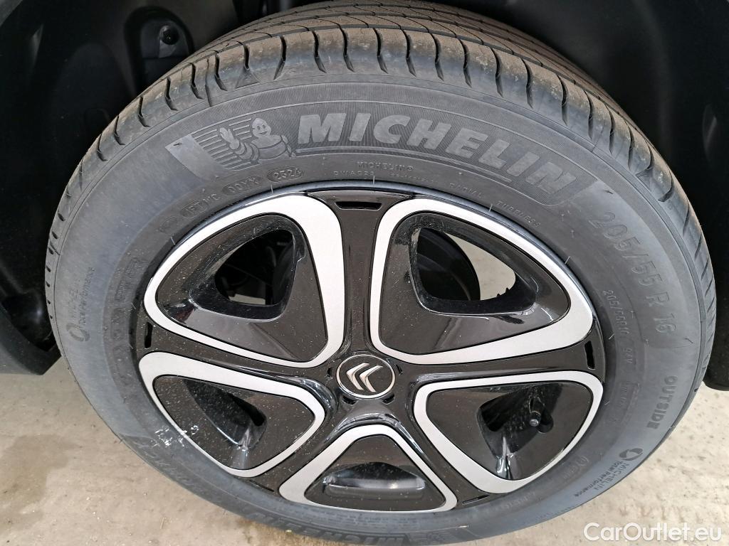  Citroen  C3  Plus 1.2 PureTech 80CV BVM5 6E #2