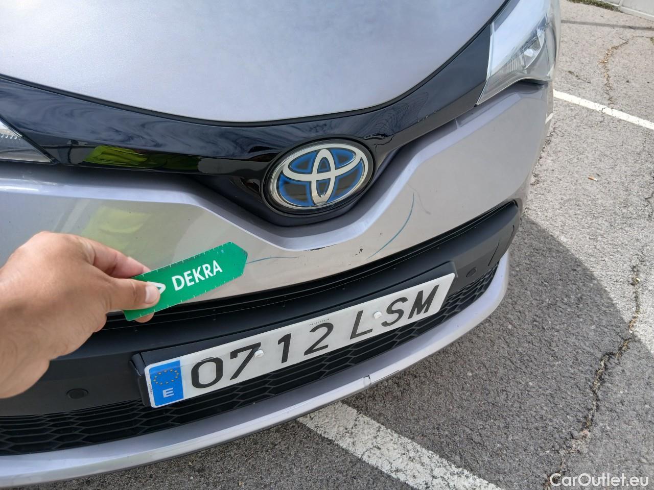  Toyota  C-HR TOYOTA  / 2019 / 5P / todoterreno 1.8 125H Advance #12