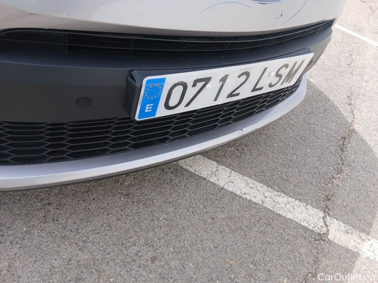 Toyota  C-HR TOYOTA  / 2019 / 5P / todoterreno 1.8 125H Advance #14