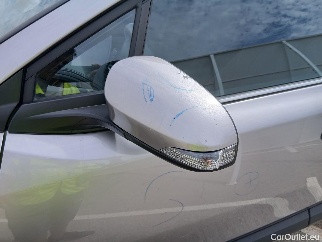  Toyota  C-HR TOYOTA  / 2019 / 5P / todoterreno 1.8 125H Advance #27