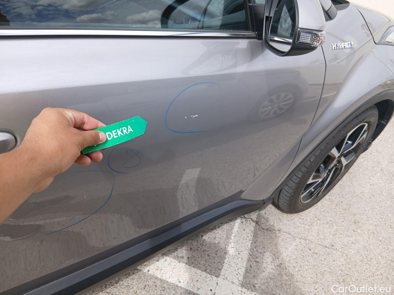  Toyota  C-HR TOYOTA  / 2019 / 5P / todoterreno 1.8 125H Advance #47