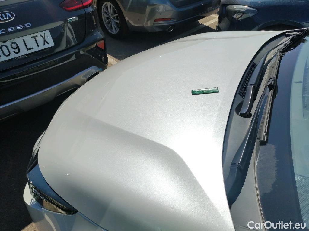  Toyota  Corolla TOYOTA  / 2019 / 5P / berlina con portón 1.8 125H BUSINESS E-CVT #3