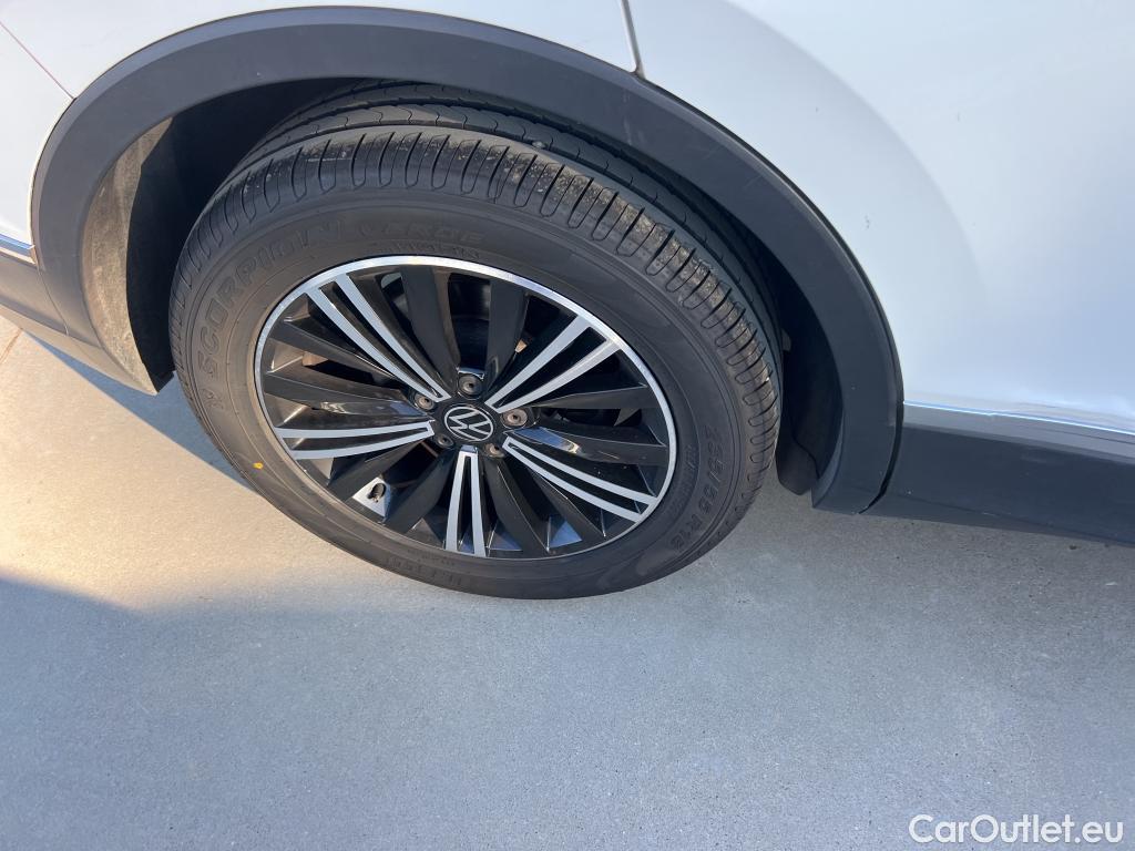  Volkswagen  Tiguan  Life 2.0 TDI 150CV AT7 E6d #4