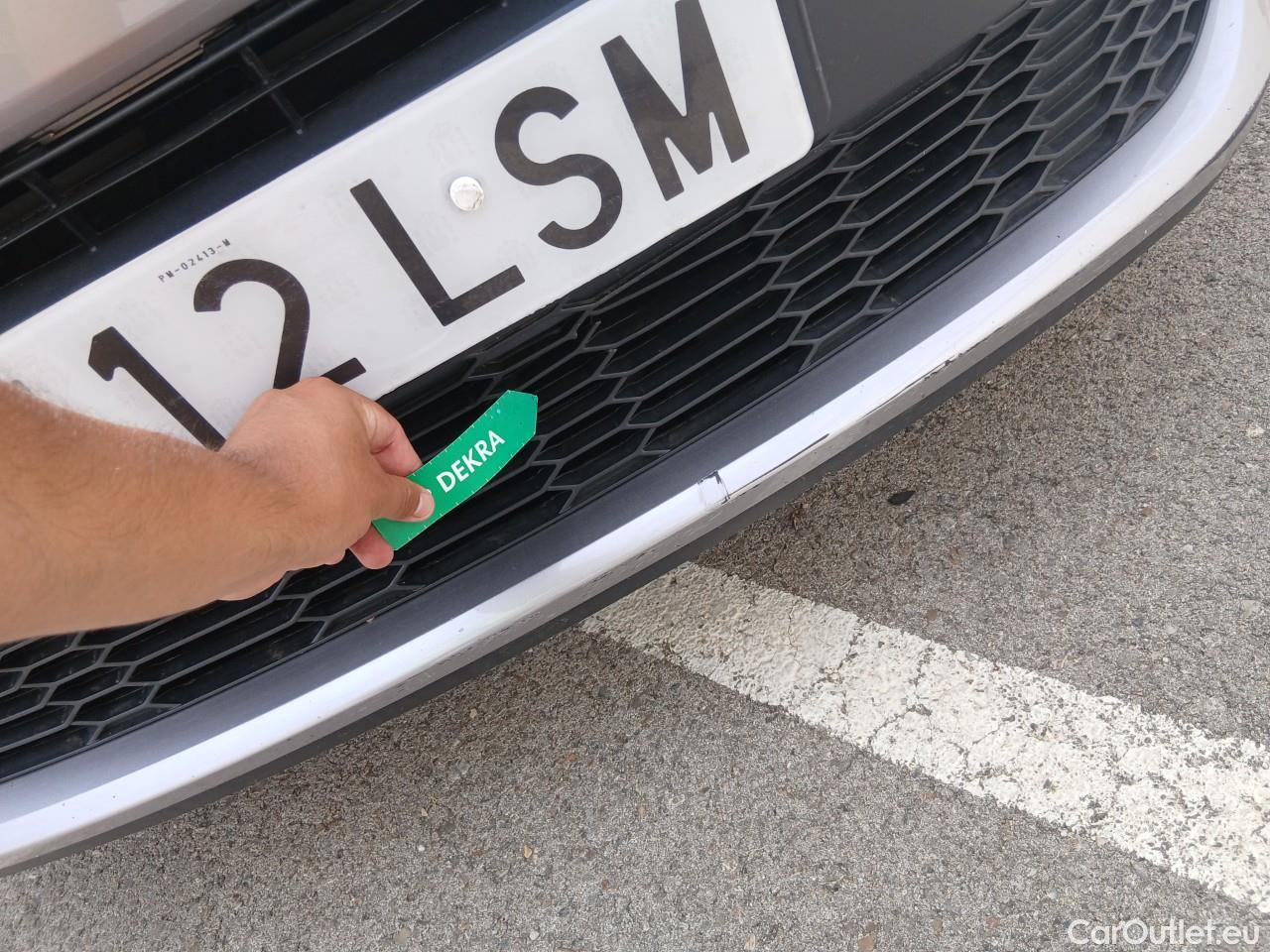  Toyota  C-HR TOYOTA  / 2019 / 5P / todoterreno 1.8 125H Advance #15