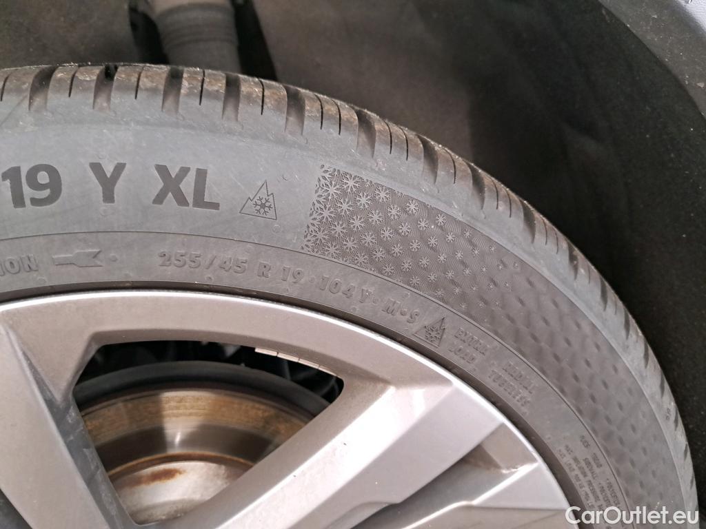  Volkswagen  Tiguan VOLKSWAGEN  / 2020 / 5P / SUV 2.0 TDI 150 DSG7 R-Line #14