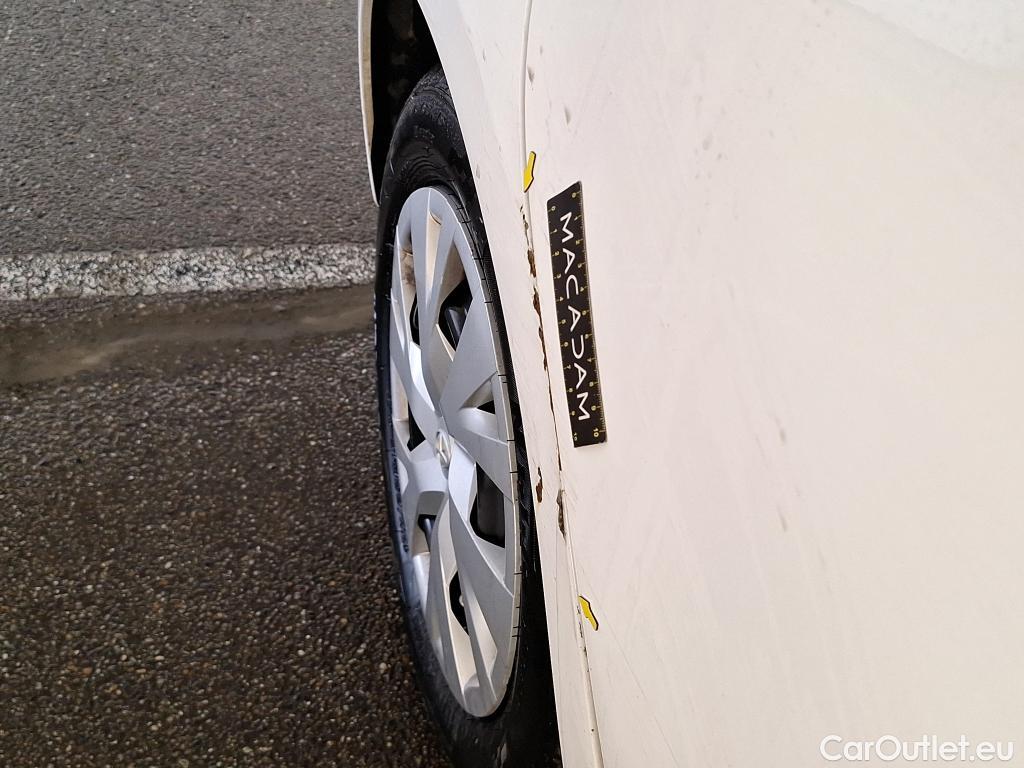  Toyota  Yaris TOYOTA  Hybride / 2017 / 5P / Berline 1.5 VVT-I HYBRID France Business #11