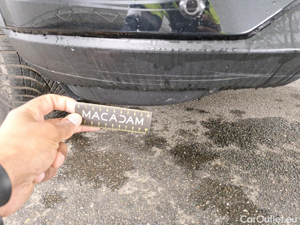  Ford  Kuga FORD  / 2019 / 5P / SUV 190 Hybrid I-AWD(FHEV) Powershi Titanium #12