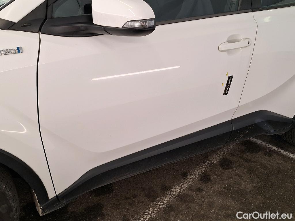  Toyota  C-HR TOYOTA  / 2016 / 5P / SUV 1.8 HYBRIDE 122 DYNAMIC BUSINESS #4