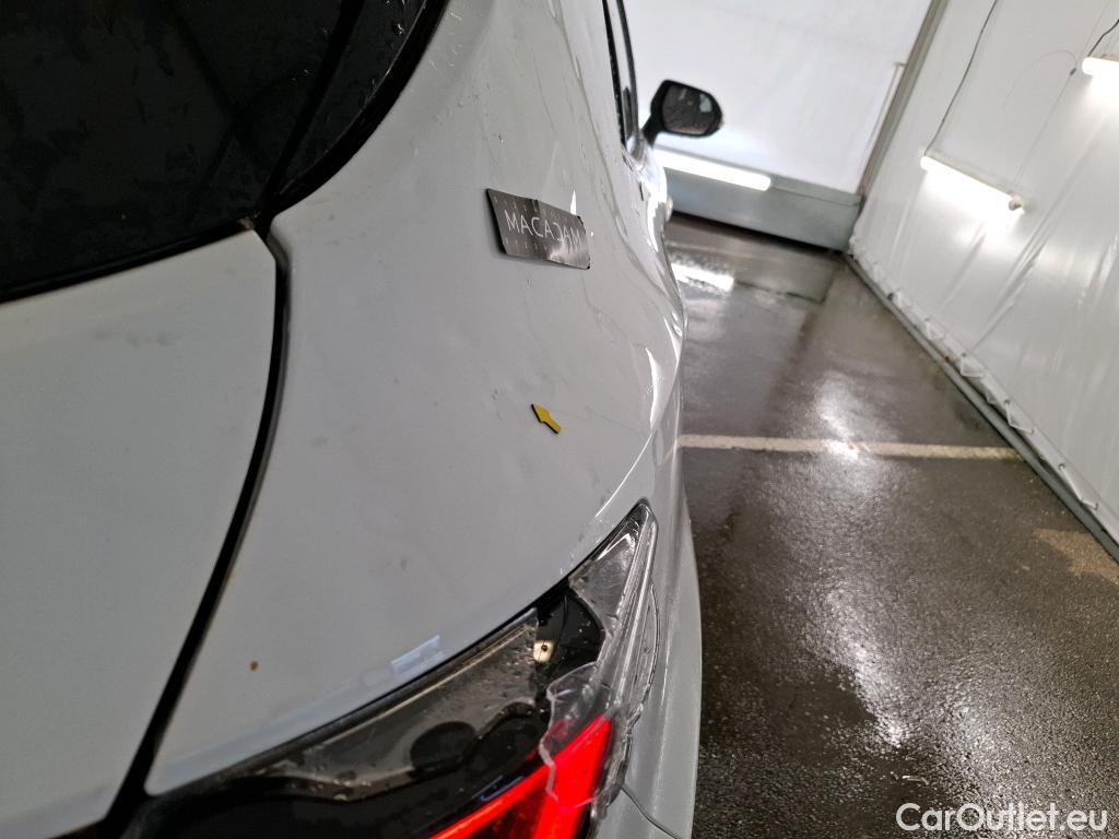  Toyota  Corolla TOYOTA  / 2018 / 5P / Berline Hybride 122h Dynamic Business #7