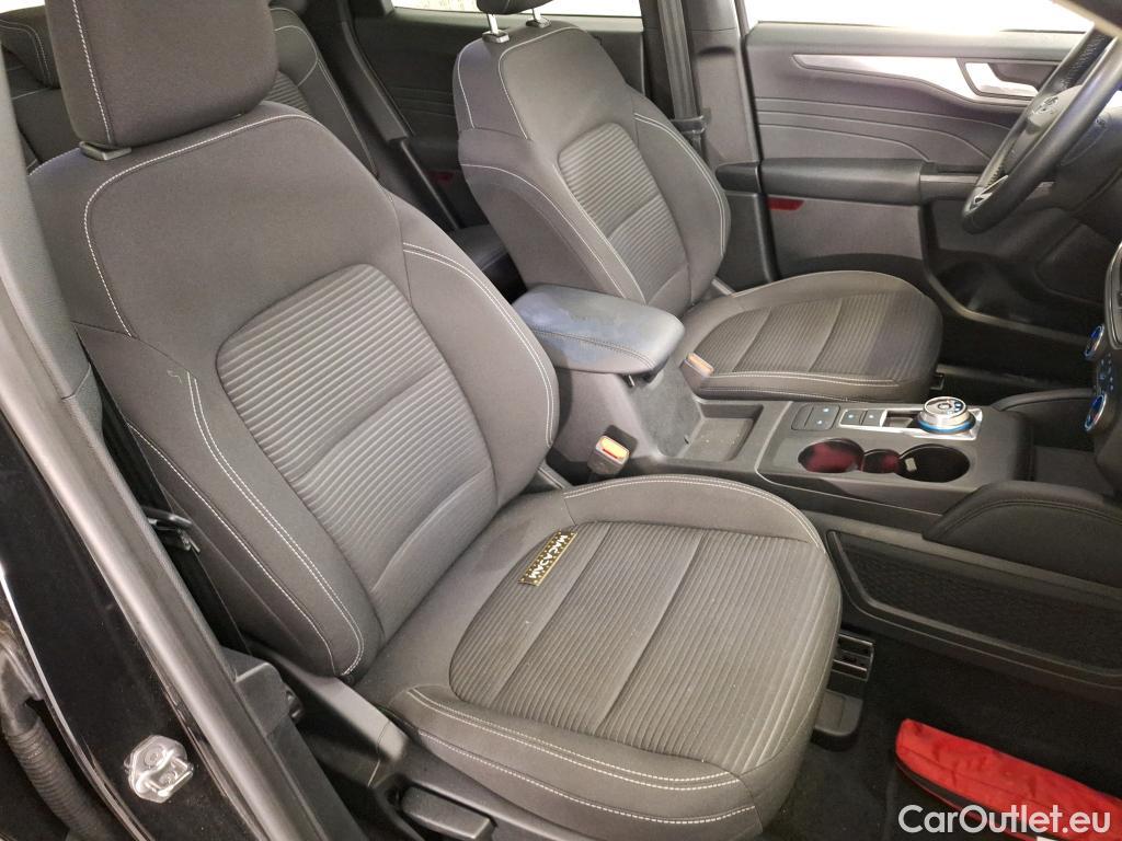  Ford  Kuga FORD  / 2019 / 5P / SUV 190 Hybrid I-AWD(FHEV) Powershi Titanium #15