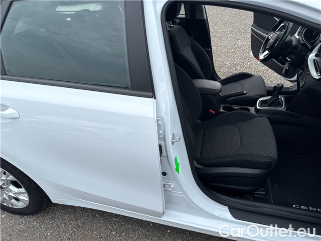  KIA  Cee'd Ceed SW 1.0 T-GDI 88 Fresh #22