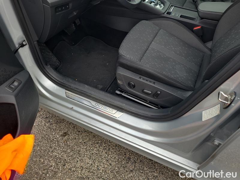 Skoda  Octavia  Combi (NX3)(2020) Oct.Combi 2.0TDI 110 Style AT #7