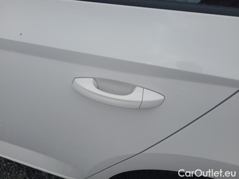  Skoda  Fabia  Combi (2015) Com.1.0TSI 70 Ambition 5d #4